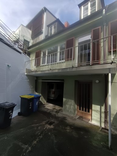 Platz für diverses in der Garage.